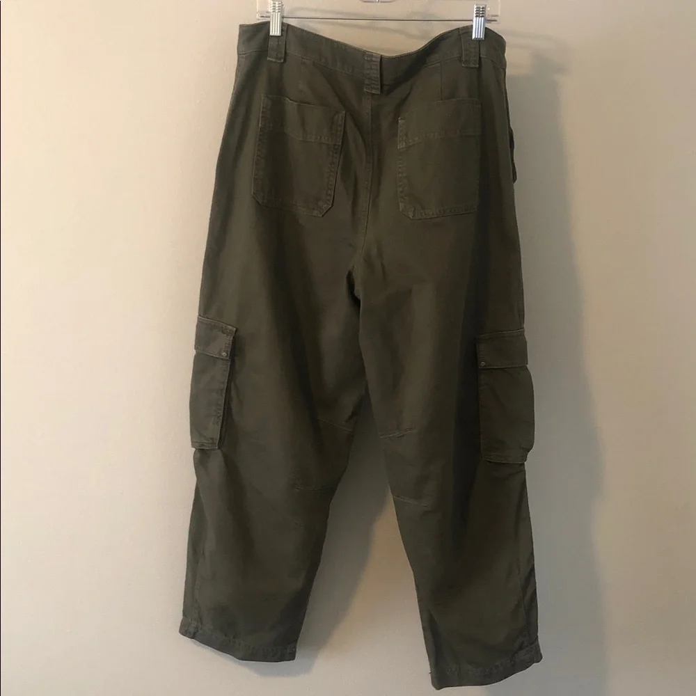 Loft Pants - Picture 4 of 5
